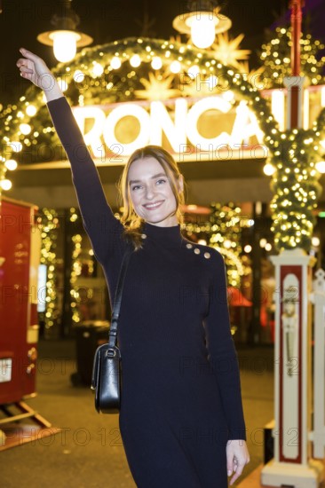 Josephin bush at the premiere of the 21st Original Roncalli Christmas Circus in Berlin's Tempodrom on 19.12.2025