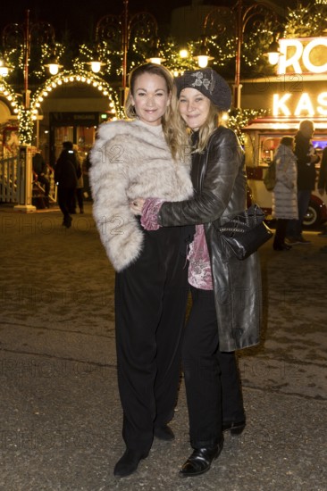 Lisa Maria Potthoff and Jeanette Hain at the premiere of the 21st Original Roncalli Christmas Circus in Berlin's Tempodrom on 19.12.2025