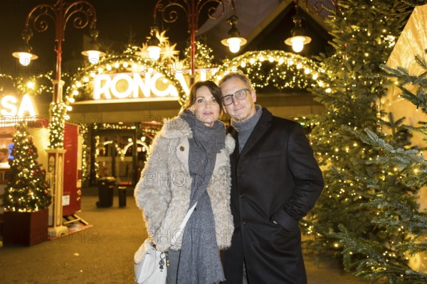 Gerit Kling with man Wolfram Becker at the premiere of the 21st Original Roncalli Christmas Circus in Berlin's Tempodrom on 19.12.2025