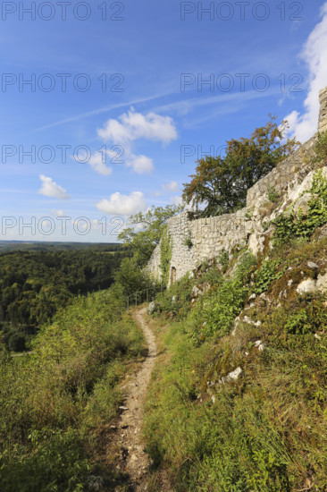 Castle ruins of Hohengundelfingen, ruins of a medieval hilltop castle, former headquarters of the Gundelfingen free noble family, Gundelfingen-Münsingen, Lautertal, Swabian Jura, Reutlingen district, Baden-Württemberg, Germany