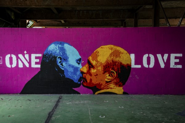 Graffiti on the former US eavesdropping facility on Teufelsberg in Grunewald, Putin, Berlin