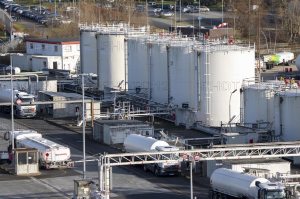 Düsseldorf airport, tank farm, this is where the tankers are filled, which bring aviation fuel, kerosene, to the planes to refuel them, skytanking