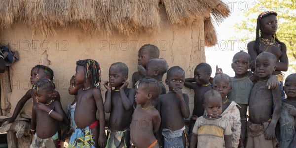 Group of children in the village, Hakaona tribe, also Havakona or Hakawona, near Opuwo, Kunene, Namibia