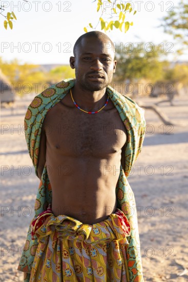 Portrait, man of the Hakaona tribe, also Havakona or Hakawona, near Opuwo, Kunene, Namibia