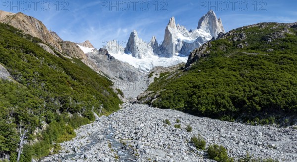 Epic panorama, rocky mountain landscape, glacier and summit of Monte Fitz Roy in the background, Los Glaciares National Park, Patagonia, Santa Cruz Province, Argentina