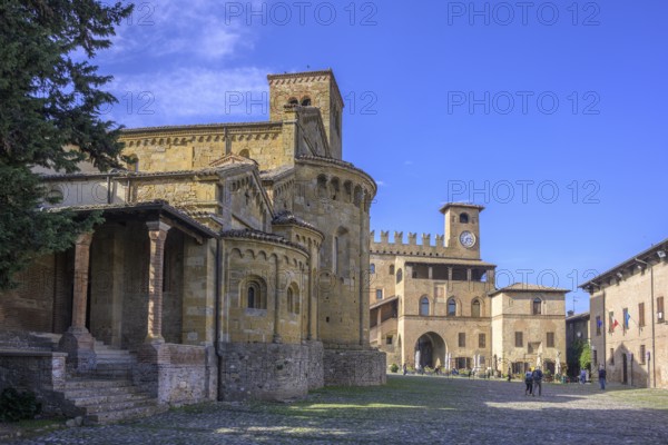 Piazza del Municipio and Collegiata di Santa Assunta, Castell'Arquato, Province of Piacenza, Italy
