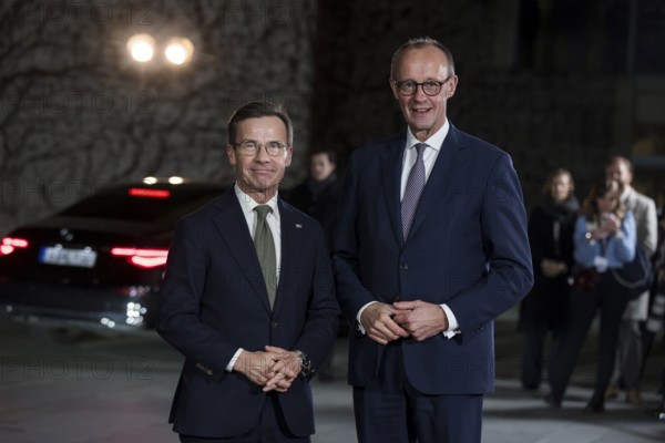 Ulf Kristersson (Prime Minister of Sweden) and Friedrich Merz (Chancellor of the Federal Republic of Germany) on arrival at the Federal Chancellery. Following the bilateral meeting with Ukrainian President Zelenskyi, Federal Chancellor Merz will meet with other European heads of state and government as well as the heads of the EU and NATO. Berlin, 15 August 2025