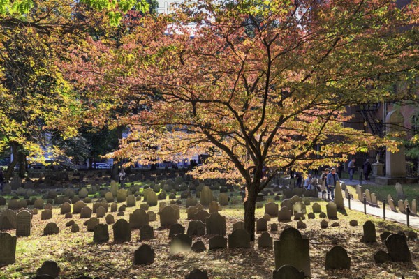Grave rows, historic cemetery in Indian Summer, tourists, Granary Burying Ground, Tremont Street, Freedom Trail, Boston, Massachusetts, New England, USA