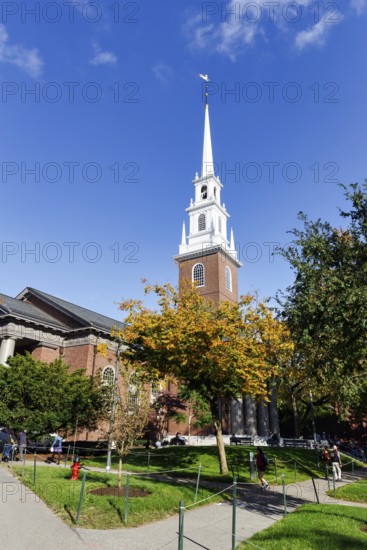 Harvard University Memorial Church, Steeple, Indian Summer, Memorial Church of Harvard University, Campus, Harvard Yard, Harvard University, Cambridge, Greater Boston, Massachusetts, New England, USA