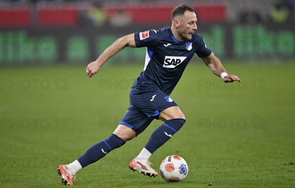 Vladimir Coufal TSG 1899 Hoffenheim (34) Action on the ball PreZero Arena, Sinsheim, Baden-Württemberg, Germany