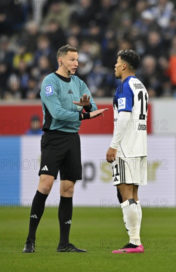 Referee Referee Martin Petersen cautions Ransford Königsdörffer Hamburger SV HSV (11) Gesture Gesture PreZero Arena, Sinsheim, Baden-Württemberg, Germany