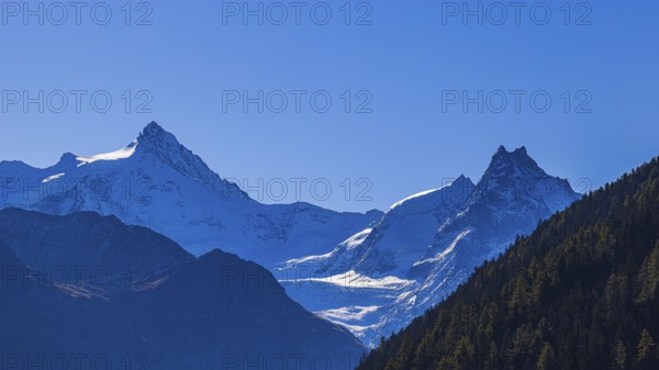 Snow-capped peaks of the Zinalrothorn and Besso mountains, Val d'Anniviers, Valais Alps, Canton of Valais, Switzerland