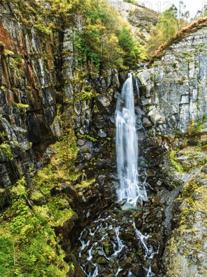 Autumn colours of Ffrwd Fawr Waterfall, Dylife, Llanbrynmair, Powys, Wales, UK
