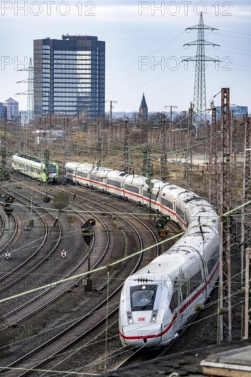 ICE train and S-Bahn on the route east, in front of Essen Central Station, regional traffic, City Hall, North Rhine-Westphalia, Germany