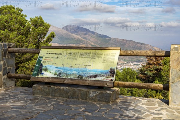 Viewpoint Puerto Saucillo, Mirador, mountain range Sierra de las Nieves, Parque Nacional Sierra De Las Nieves, Andalusia, Spain