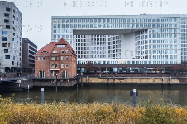 Old customs house with mirror house, HafenCity, Hamburg, Germany