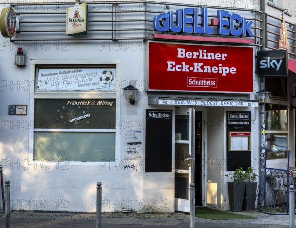 Typical Berlin corner pub on Invalidenstraße in Mitte, Berlin, Germany