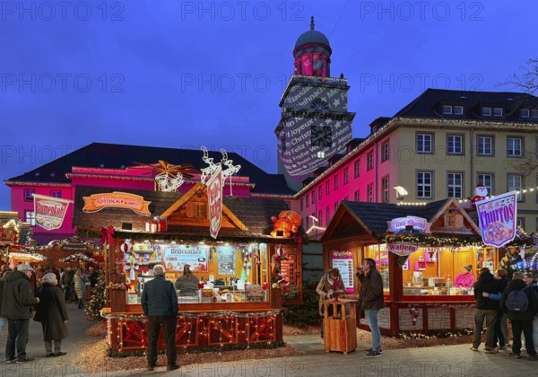 The Christmas market with the illuminated town hall in the evening, Witten, Ruhr area, North Rhine-Westphalia, Germany