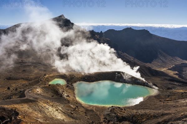 The Emerald Lakes, Tongariro alpine crossing, Tongariro National Park, North Island, New Zealand