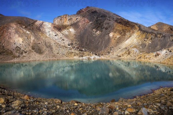 One of the Emerald Lakes and Red Crater, Tongariro alpine crossing, Tongariro National Park, North Island, New Zealand