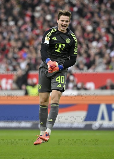 Goalkeeper Jonas Urbig FC Bayern Munich FCB (40) Goal celebration MHPArena, MHP Arena Stuttgart, Baden-Württemberg, Germany