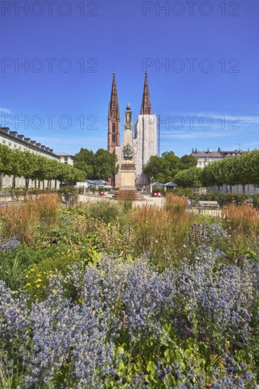 Park, flower bed, plants, Waterloo monument, St. Boniface Catholic Church, scaffolding, renovation, trees, general architecture, blue sky, cirrus clouds, Luisenplatz, Luisenstraße, Wiesbaden, state capital, district-free city, Hesse, Germany