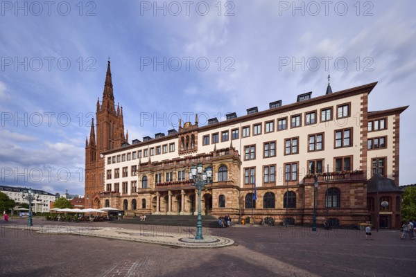 Town Hall, Neo-Renaissance style, architect Georg von Hauberrisser, façade with windows, staircase, Protestant market church community Wiesbaden, market church, neo-Gothic style, architect Carl Boos, square made of paving stones, blue sky, cumulus clouds, diffuse light, slightly sunny, Schlossplatz square, Wiesbaden, state capital, district-free city, Hesse, Germany