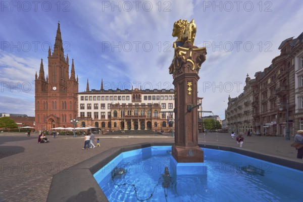 Market fountain, lion sculpture, town hall, neo-Renaissance style, architect Georg von Hauberrisser, Protestant market church community Wiesbaden, church market church, neo-Gothic style, architect Carl Boos, pedestrian as accessories, blue sky, cumulus clouds, diffuse light, slightly sunny, Schlossplatz square, Wiesbaden, state capital, district-free city, Hesse, Germany