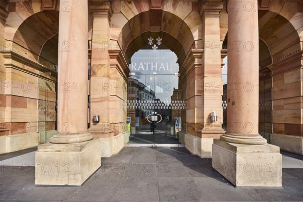 Town hall, entrance, door, round arches, columns, neo-Renaissance style, architect Georg von Hauberrisser, sandstone building material, sunny, Schlossplatz square, Wiesbaden, state capital, district-free city, Hesse, Germany