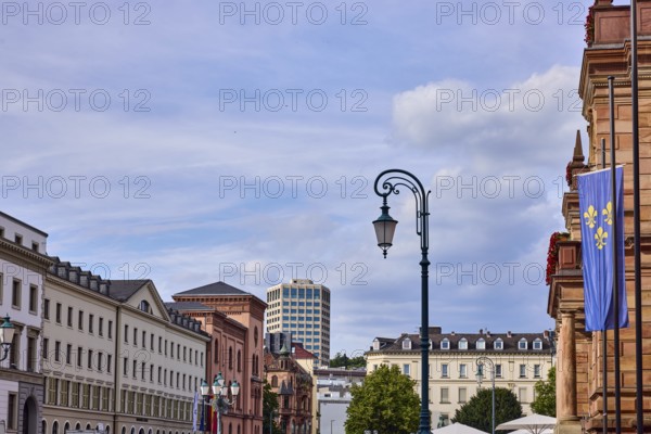 Lantern, flag of the city of Wiesbaden, general architecture, high-rise building, town hall, sandstone building material, trees, blue sky, cumulus clouds, evening light, Schlossplatz, An den Quellen, Wiesbaden, state capital, district-free city, Hesse, Germany