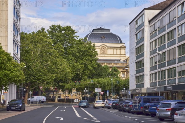 Hessian State Theatre, building, general architecture, commercial buildings, parking boxes, road markings, solid line, lanes, direction arrows, vehicles, cars, trees, blue sky, cumulus clouds, Burgstraße, Wiesbaden, state capital, district-free city, Hesse, Germany