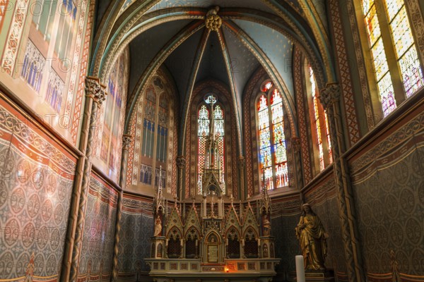 Interior view, Gothic Church of St. Peter and Paul, Saints-Pierre-et-Paul, Wissembourg, Weissenburg, Alsace, Bas-Rhin Department, France