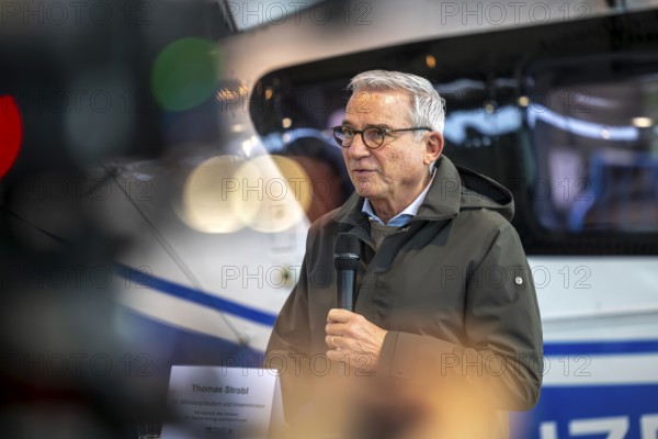 Baden-Württemberg is pooling its drone defence activities at the airport helicopter squadron. The new office is called the Baden-Württemberg Drone Competence and Defence Centre. Thomas Strobl (CDU, Minister of the Interior BW) in front of a police helicopter. Stuttgart, Baden-Württemberg, Germany