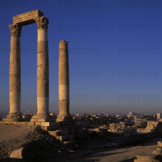 Columns of the Roman Temple of Hercules, ruins on the citadel hill (Jabel el-Qala), Qala temple, Amman, Jordan