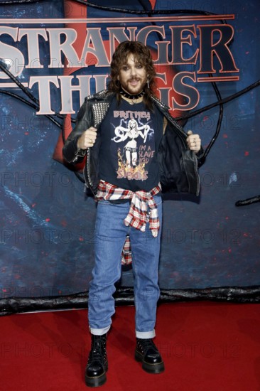 Riccardo Simonetti at the Stranger Things fan event in Hangar 7 at Tempelhof Airport in Berlin on 18.11.2025