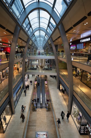 Interior view, shops, passers-by, Food Sky, shopping mall, Europa-Passage, Free and Hanseatic City of Hamburg, Germany