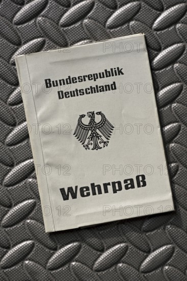 Official military passport, ID card for military service soldiers, military passport of the Federal Republic of Germany from 1976, period of the Cold War, Germany