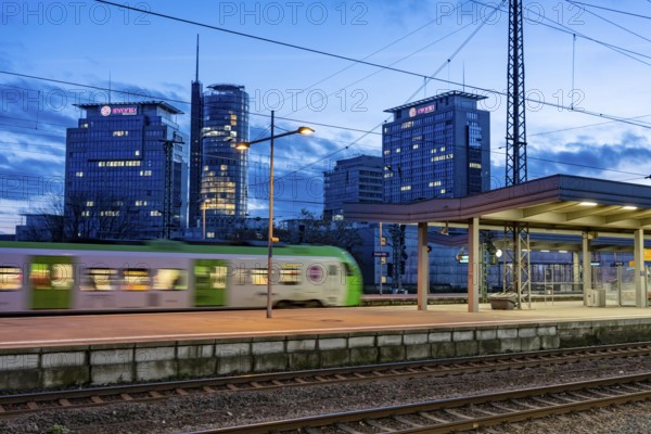 S-Bahn, in Essen main station, on the platform, North Rhine-Westphalia, Germany