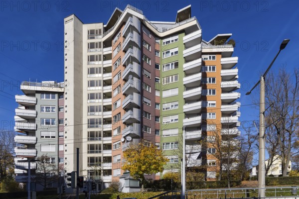 Julia skyscraper designed by architects Hans Scharoun and Wilhelm Frank. The building is part of the Romeo and Juliet ensemble in the Rot district. Stuttgart, Baden-Württemberg, Germany