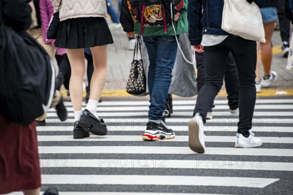 Pedestrian, crowd, lots of people crossing crosswalks, close-up, Shibuya Crossing, Shibuya, Udagawacho, Tokyo, Japan