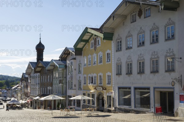 Altes Rathaus, gabelhäuser mit Lüftlmalerei, Marktstraße, pedestrian zone, Altstadt, Bad Tölz, Upper Bavaria, Germany