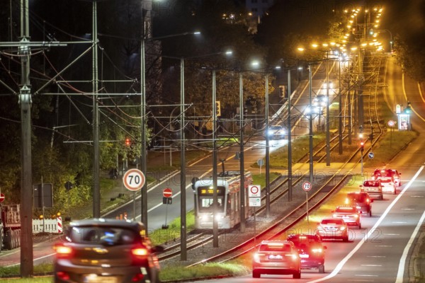 Bogestra tram, line 305, on the Wattenscheider Hellweg, tram line in the middle of the street, street lighting, North Rhine-Westphalia, Germany
