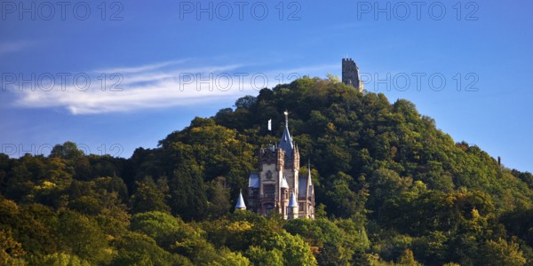 The mountain Drachenfels with Drachenburg Castle and the castle ruins, Siebengebirge, Königswinter, North Rhine-Westphalia, Germany