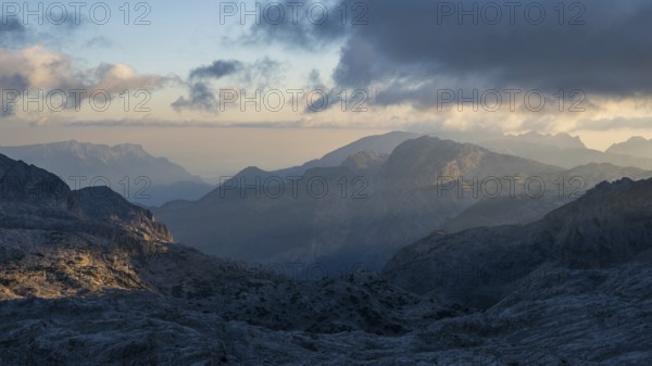 Early morning view from the Wildalmkirchl bivouac across the Steinerne Meer to the Hagengebirge, Berchtesgaden National Park, Berchtesgaden Alps, between Bavaria and Austria