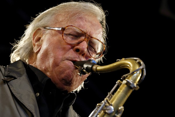 Klaus Doldinger died on 16.10.2025, archive recording Klaus Doldinger, musician, D, jazz, Passport Today, tour 2012, 17th Köpenicker Blues & Jazz Festival, performance open air, 20.07.2012, Rathaushof Köpenick, Berlin < english> Klaus Doldinger, musician, GER, jazz, performing 20.07.2012 in Berlin, Germany