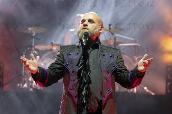 Martin Engler, Singer, Mono Inc., Dark-Rock Band, D, live on Live 2025 Tour at Columbiahalle Berlin on 10 October 2025