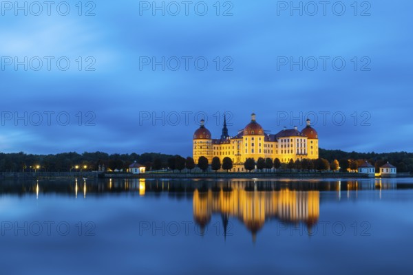 Moritzburg Castle in the blue hour, castle pond, reflection, sunset, Moritzburg, Saxony, Germany