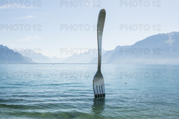 La Fourchette, the fork, sculpture by Jean-Pierre Zaugg, Vevey, Lake Geneva, Lac Léman, Canton of Vaud, Switzerland