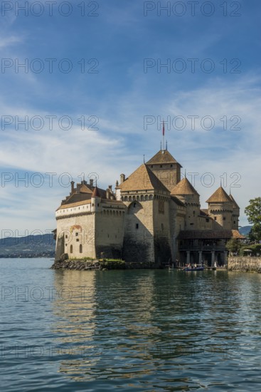 Château de Chillon, Chillon Castle, near Montreux, Lake Geneva, Lac Léman, Canton of Vaud, Switzerland