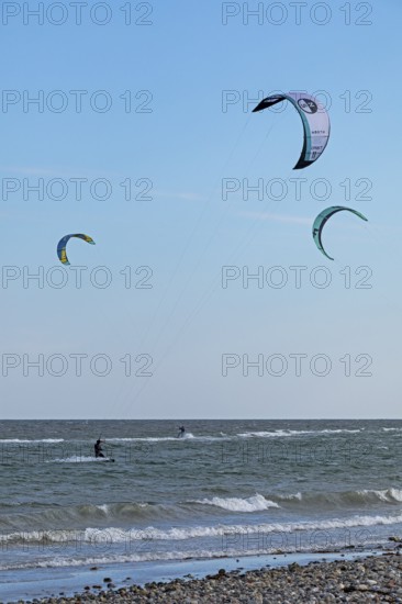 Kitesurfer, Baltic Sea, Falshöft, Pommerby, Schleswig-Holstein, Germany